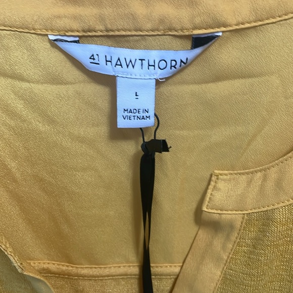 NWT women’s size large golden yellow top by 41 Hawthorn - Picture 3 of 7